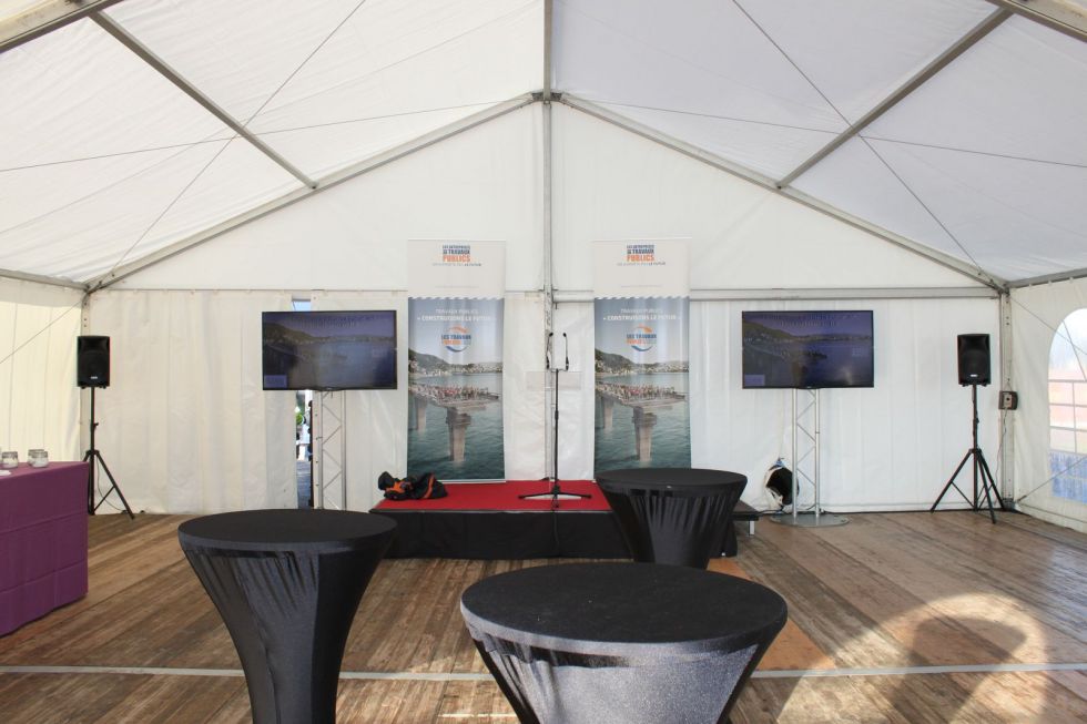 installation pour les discours a Isneauville 76